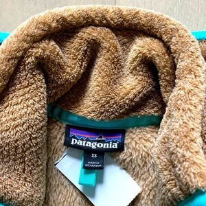 Patagonia Women's Tan and Teal Jacket